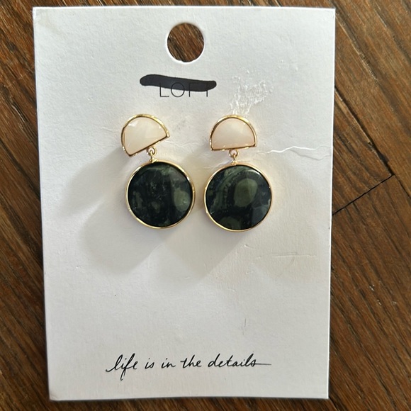 LOFT earrings - Picture 1 of 4